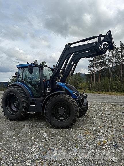 Valtra G135V Tratores Agrícolas usados
