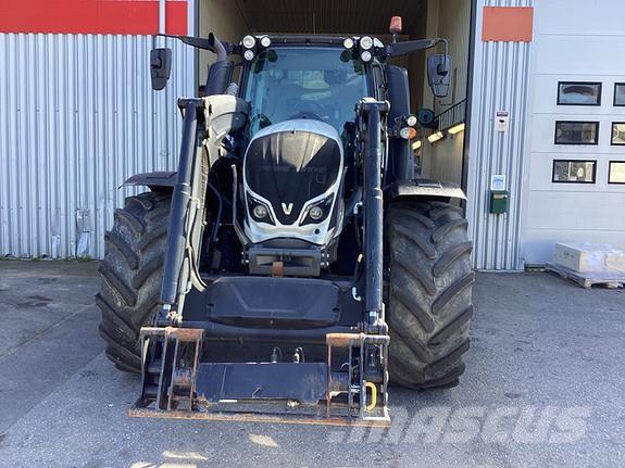 Valtra N 114E Tratores Agrícolas usados