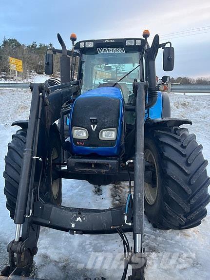 Valtra N-142 D Tratores Agrícolas usados