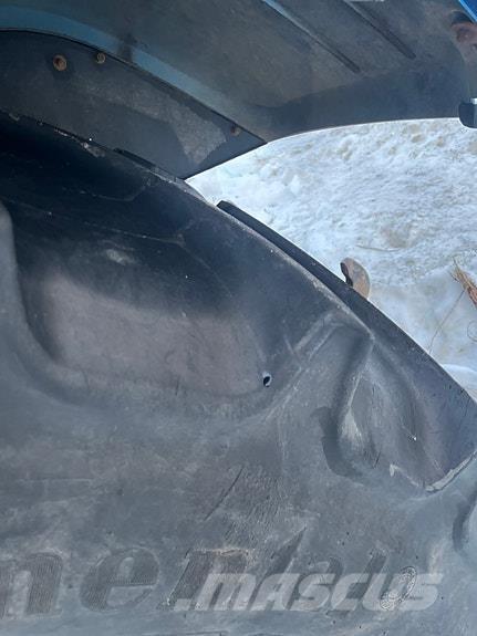 Valtra N-142 D Tratores Agrícolas usados