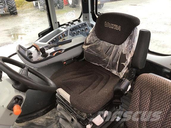 Valtra N154ED Tratores Agrícolas usados