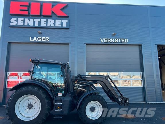 Valtra N155EH Tratores Agrícolas usados