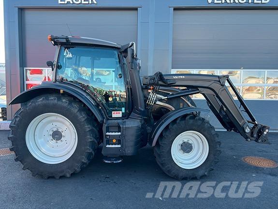 Valtra N155EH Tratores Agrícolas usados