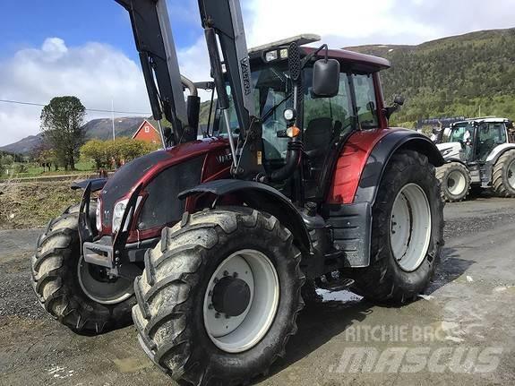 Valtra N163Direct Tratores Agrícolas usados
