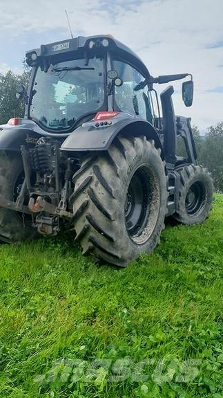 Valtra N174 Tratores Agrícolas usados