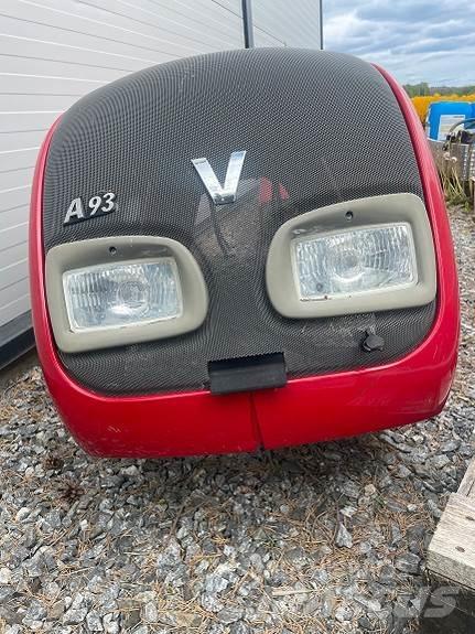 Valtra Panser Tratores Agrícolas usados