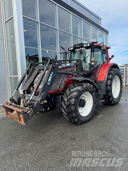 Valtra T-182-VERSU Tratores Agrícolas usados