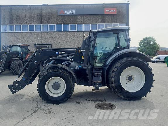 Valtra T174EA Tratores Agrícolas usados