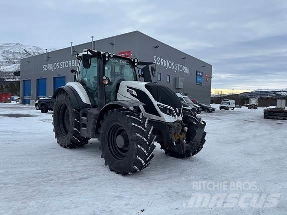 Valtra T234 Tratores Agrícolas usados