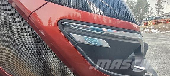 Valtra T234 Tratores Agrícolas usados