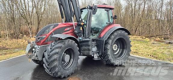 Valtra T234D ST Tratores Agrícolas usados
