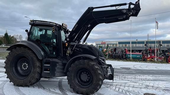 Valtra T235 Tratores Agrícolas usados