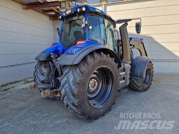 Valtra T235 Tratores Agrícolas usados