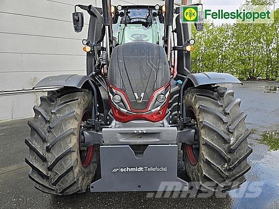 Valtra T235 Tratores Agrícolas usados
