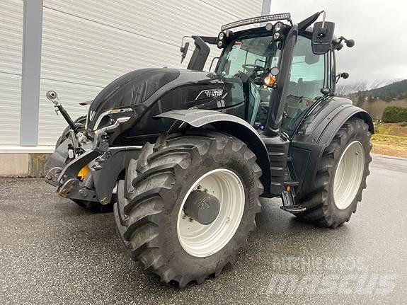 Valtra T235D Tratores Agrícolas usados