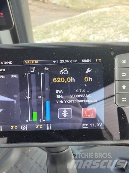 Valtra T255 Tratores Agrícolas usados