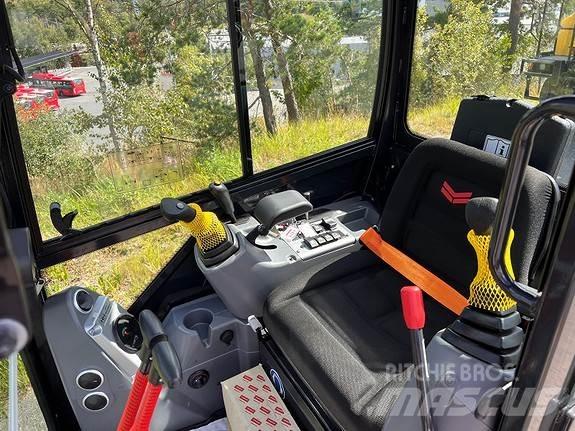 Yanmar SV15VT Mini Escavadoras <7t