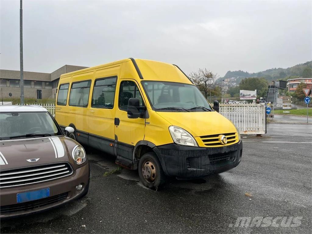 Iveco A50 Autocarros escolares