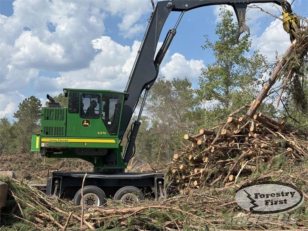 John Deere 437E Carregadores