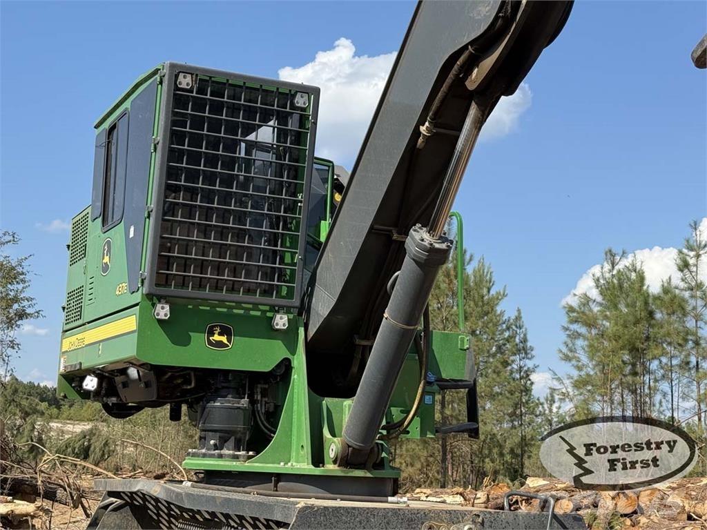 John Deere 437E Carregadores