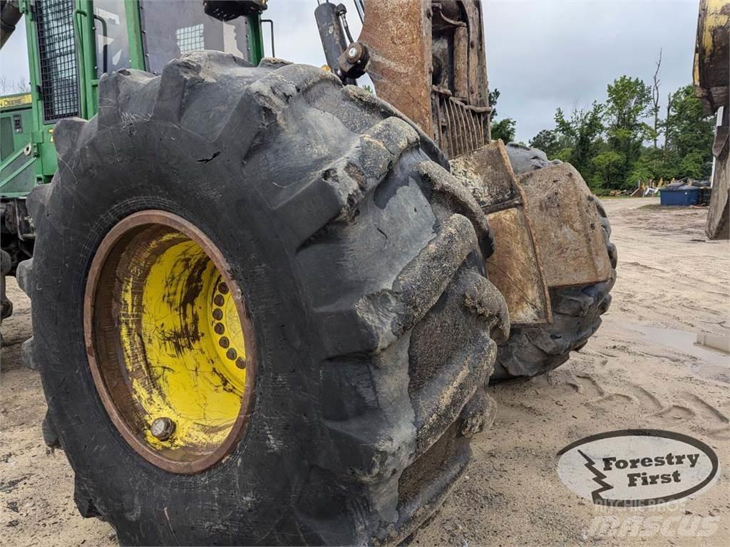 John Deere 748H Rechegadores
