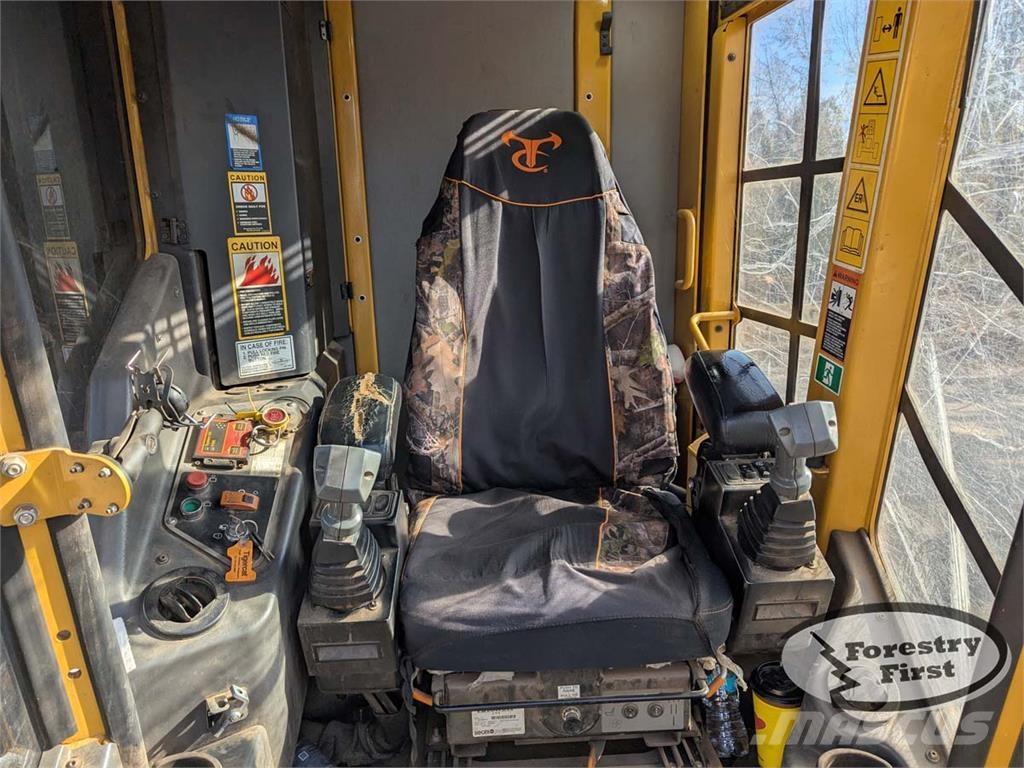 Tigercat 822D Cegadeiras