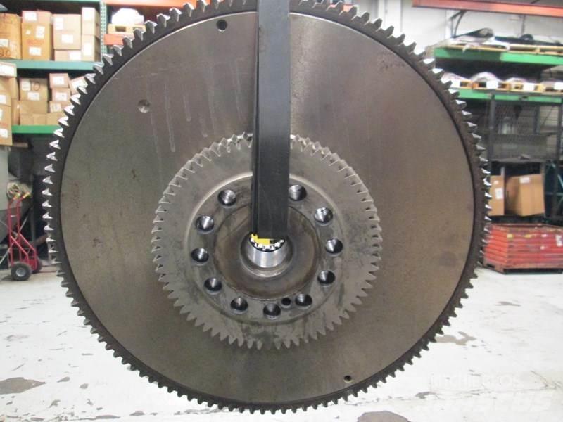 CAT 3406E Pneus, Rodas e Jantes