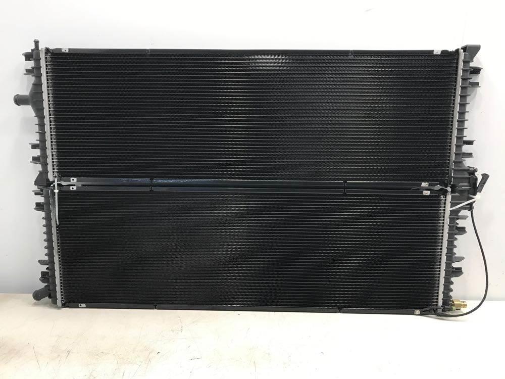 CAT CT660 Radiadores camiões e carrinhas