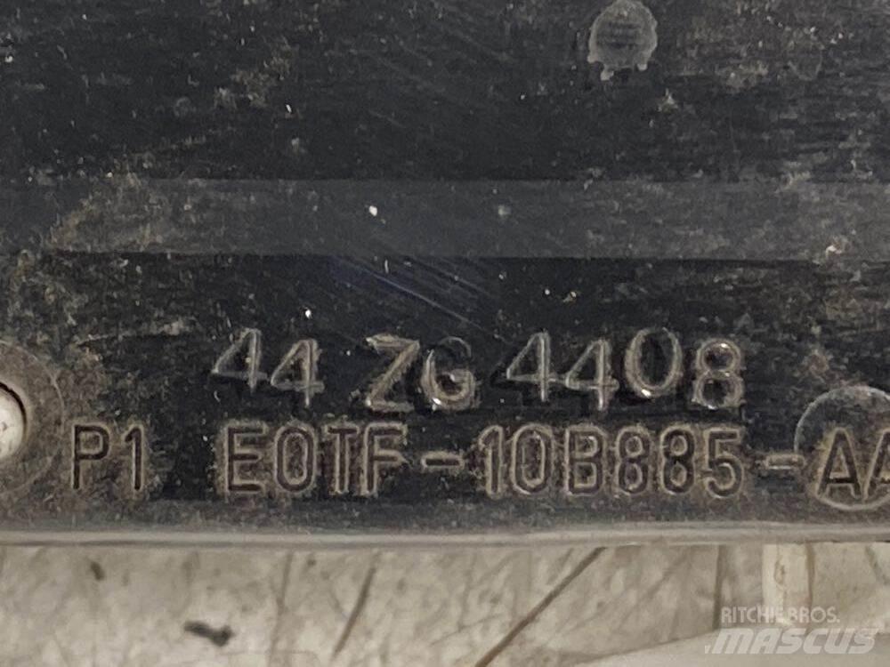 Ford F-800 Transportes - Outros
