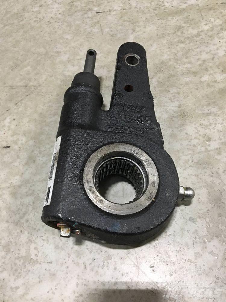 Meritor  Travőes