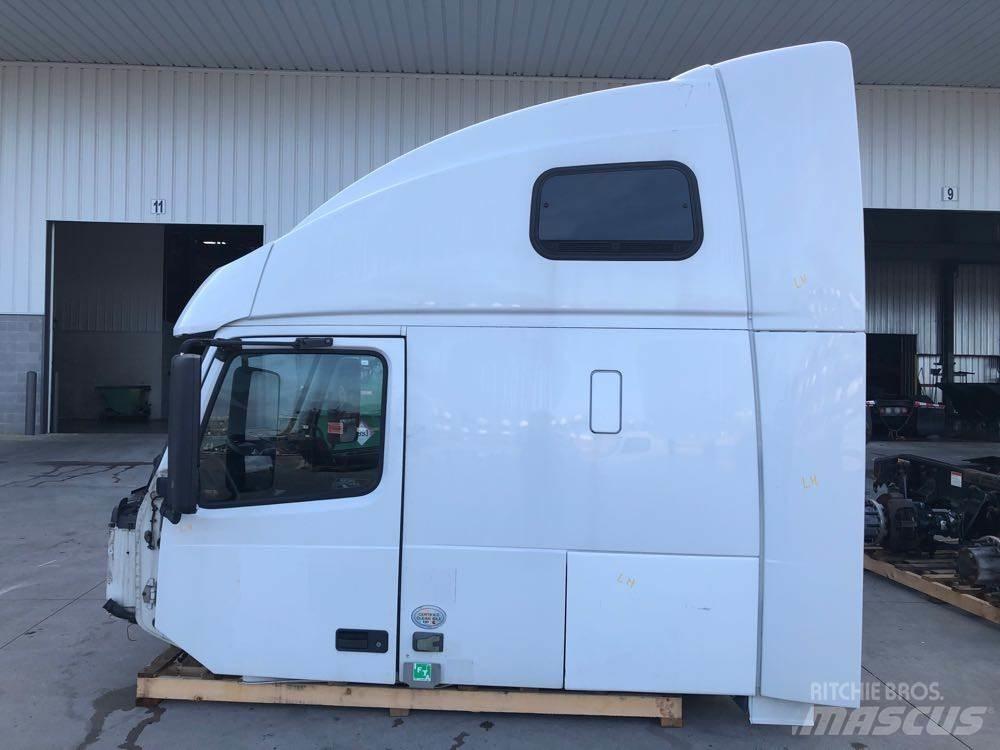 Volvo VNL Cabines e interior