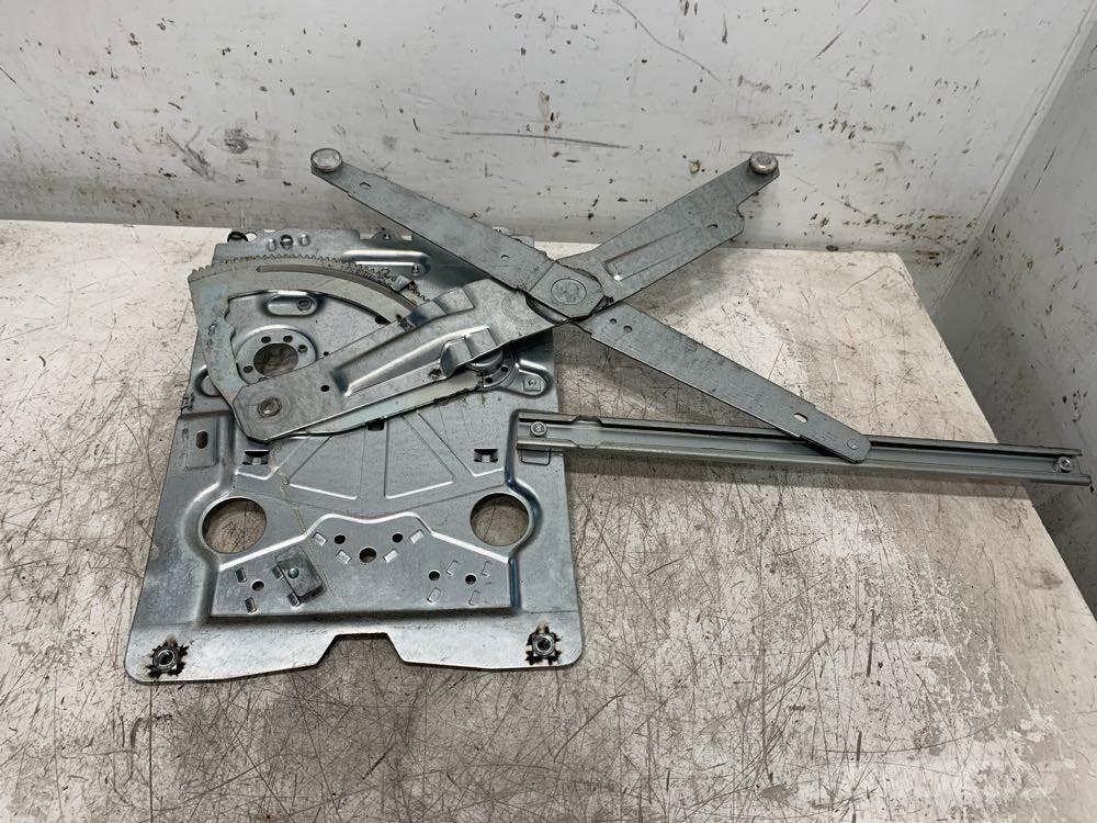 Volvo VNL Transportes - Outros
