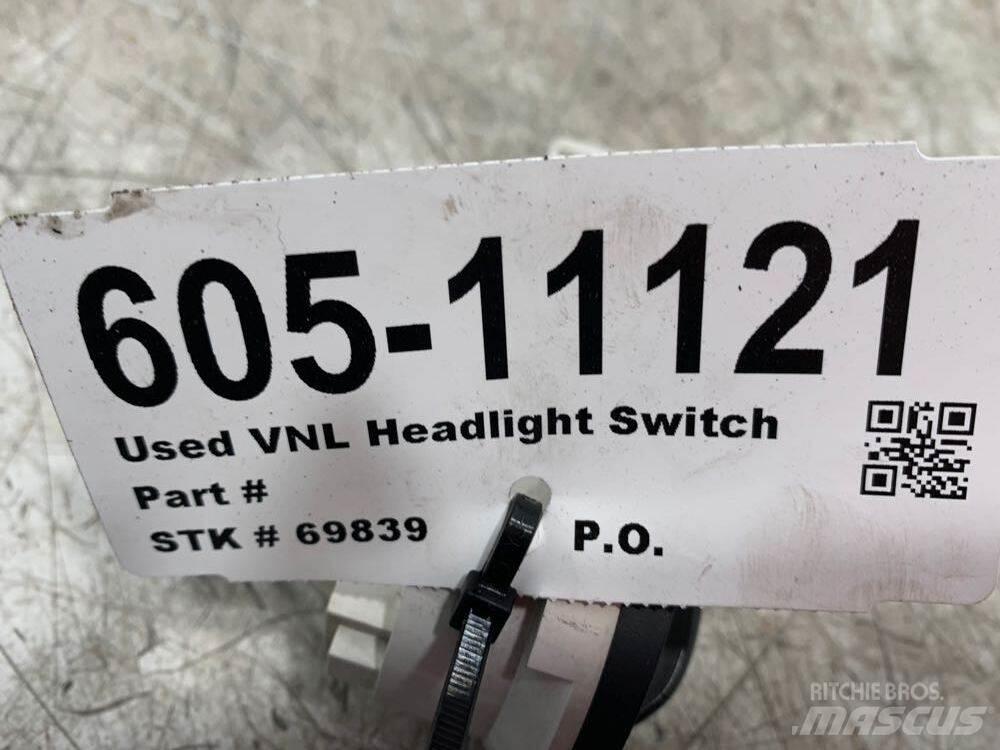 Volvo VNL Electrónica