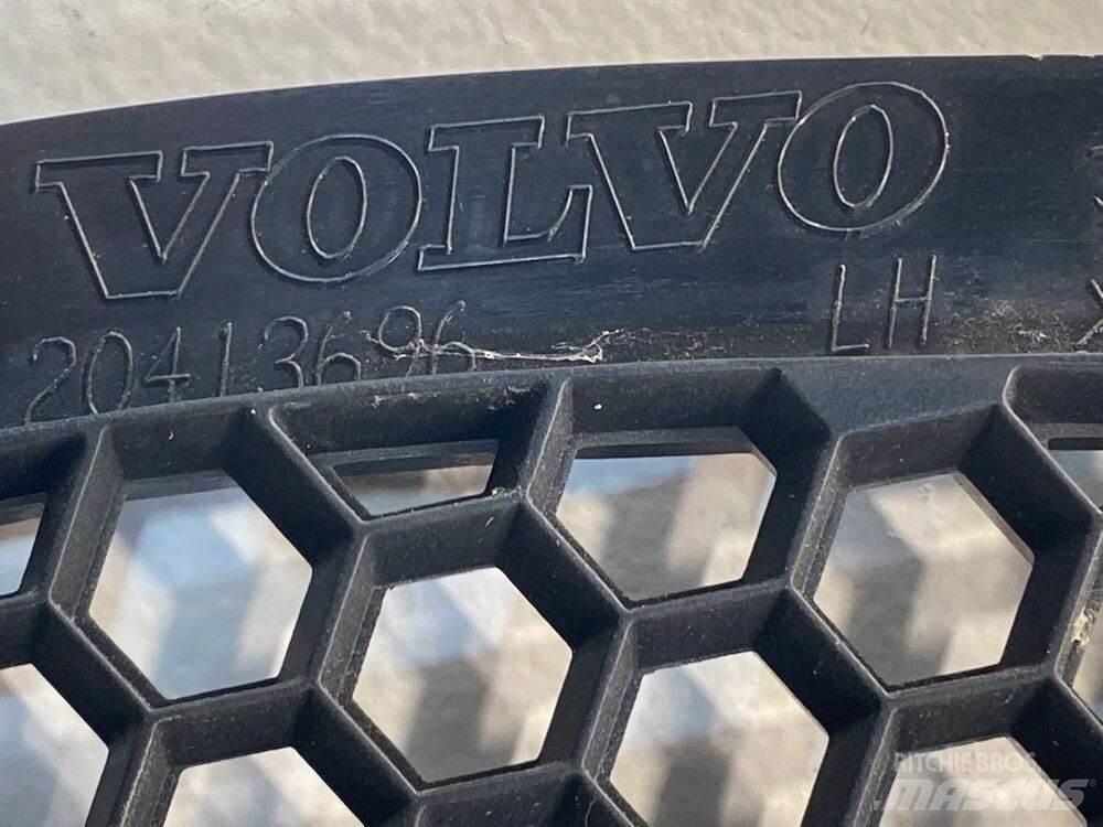 Volvo VNL Transportes - Outros
