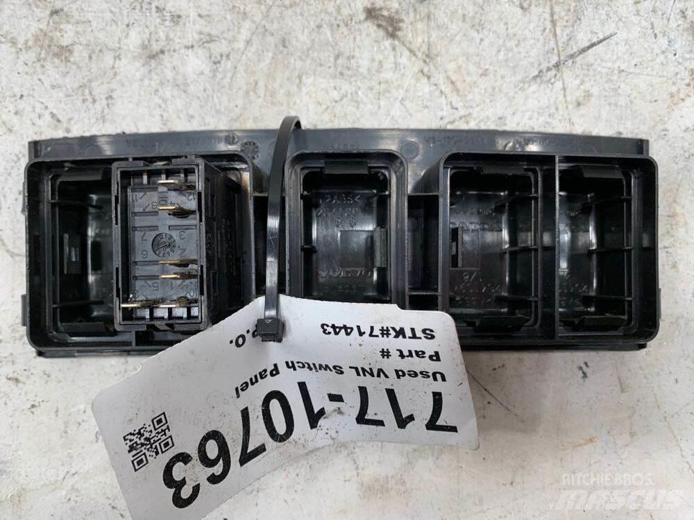 Volvo VNL Electrónica