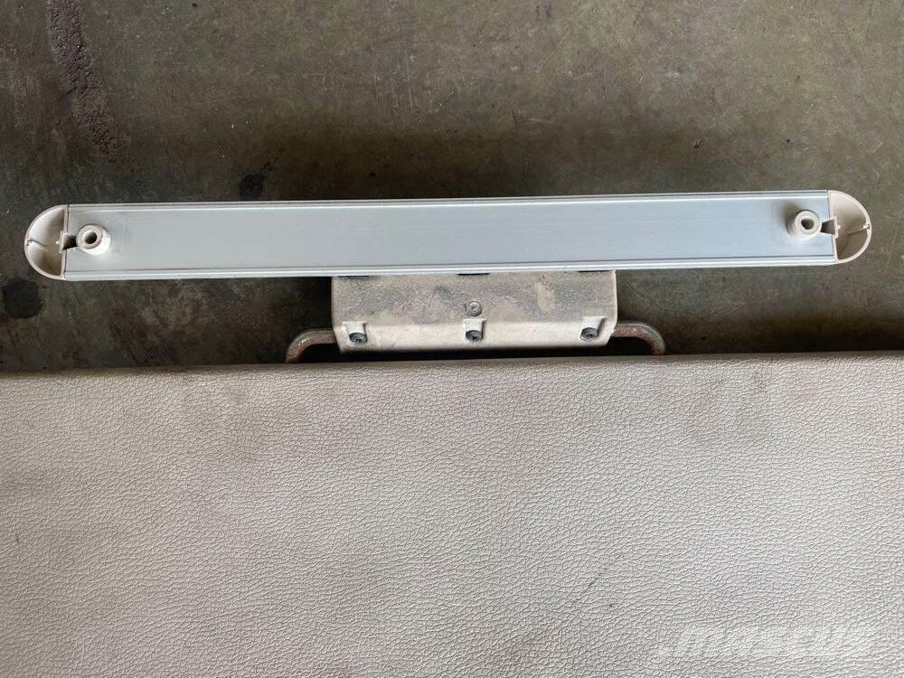 Volvo VNL Transportes - Outros
