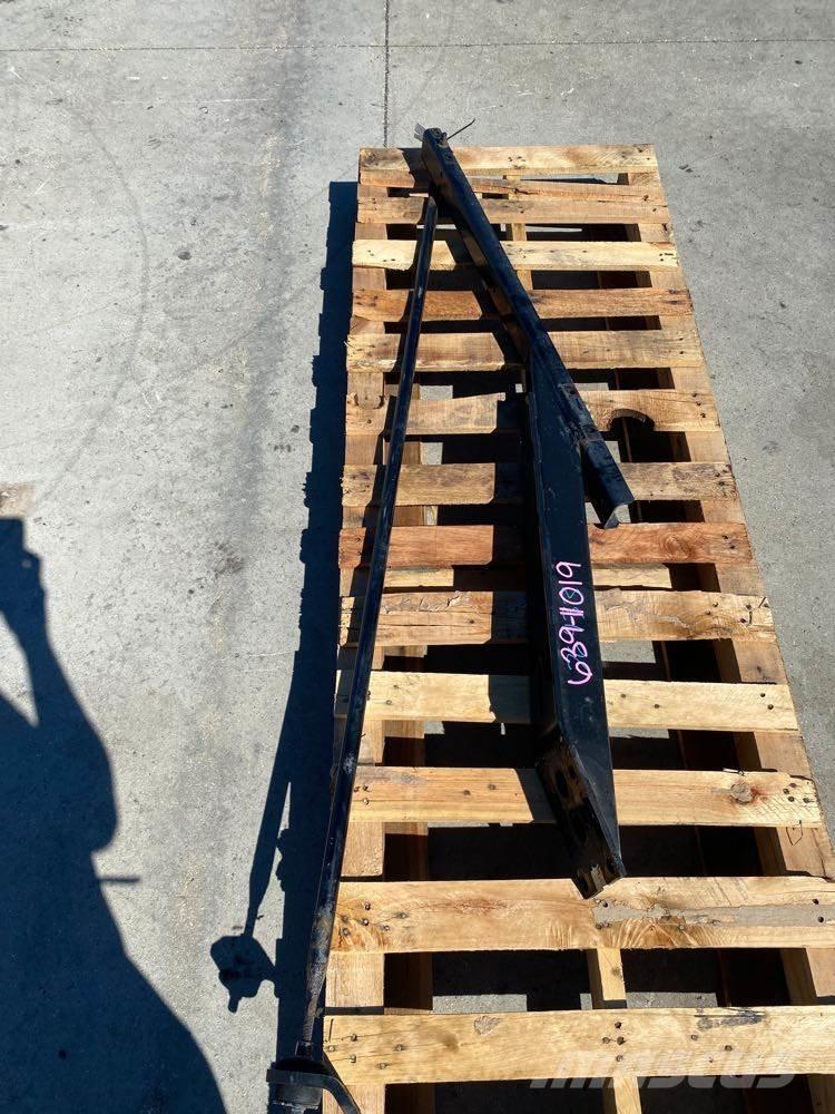 Volvo VNL Transportes - Outros
