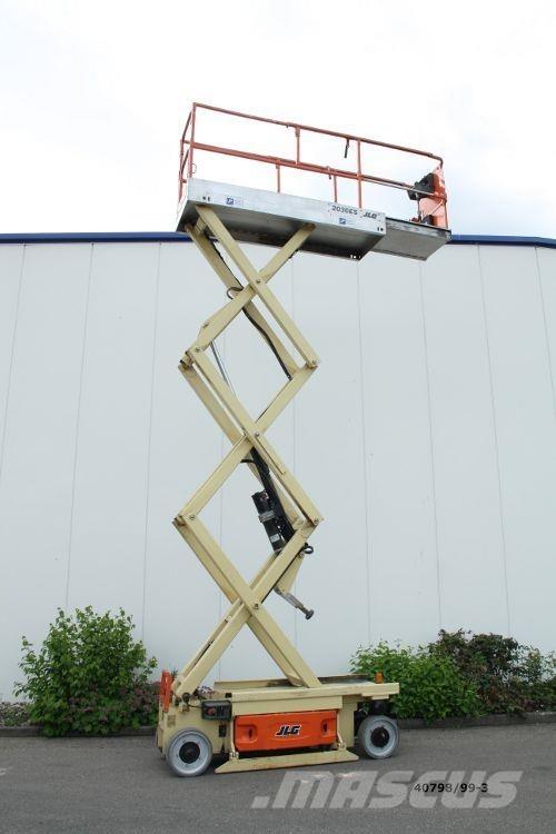 JLG 2030 ES Elevadores de tesoura