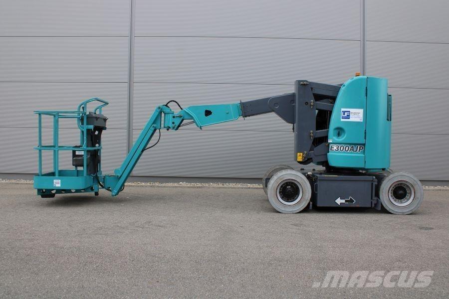 JLG E 300 AJP Elevadores braços articulados