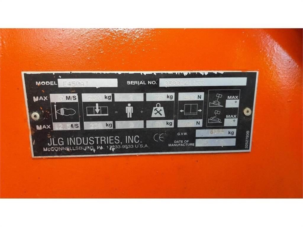 JLG E450AJ Elevadores braços articulados