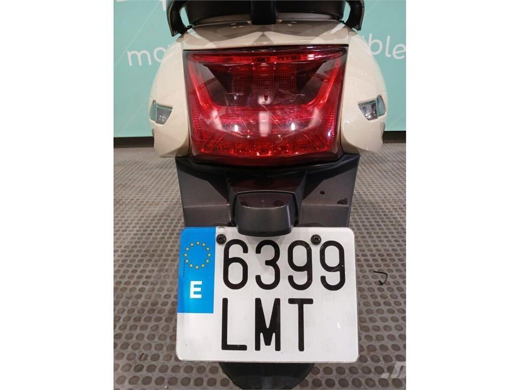  Urban D6 Veículos todo-terreno