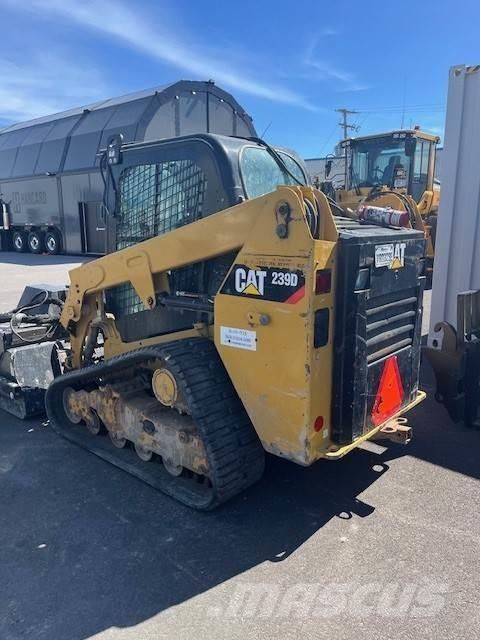 CAT 239D Tractores (camiões)