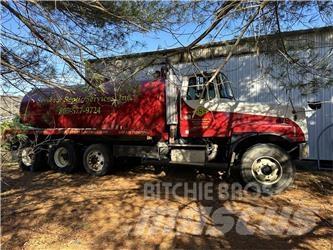 Volvo VNL Carros de bombeiros