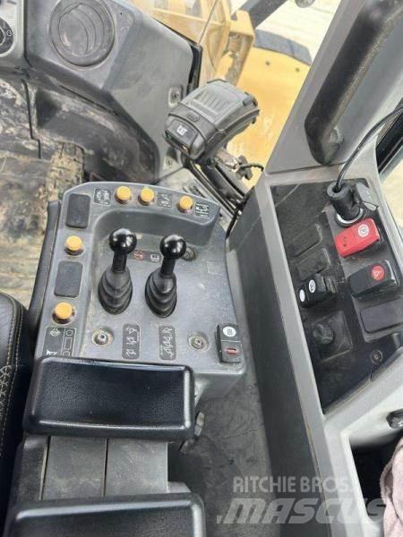 CAT 966M XE Pás carregadoras de rodas