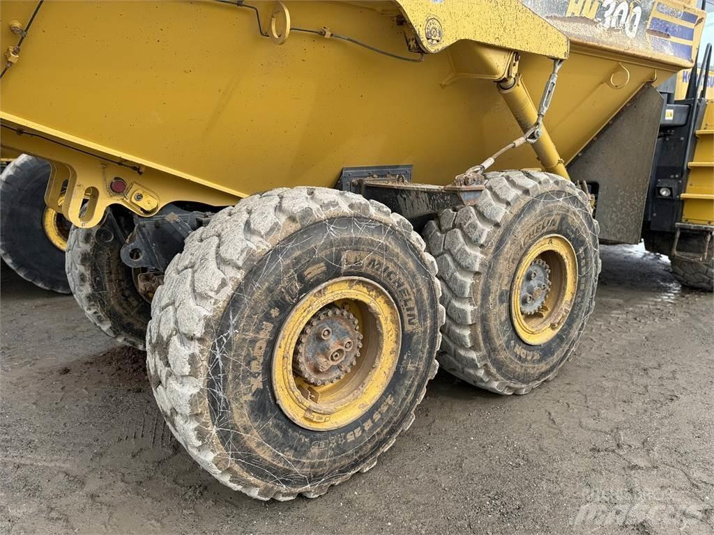 Komatsu HM300-5 Camiões articulados