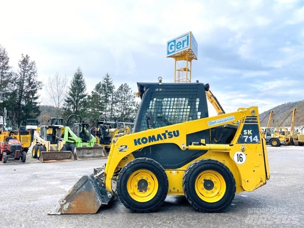 Komatsu SK714 Carregadoras de direcção deslizante
