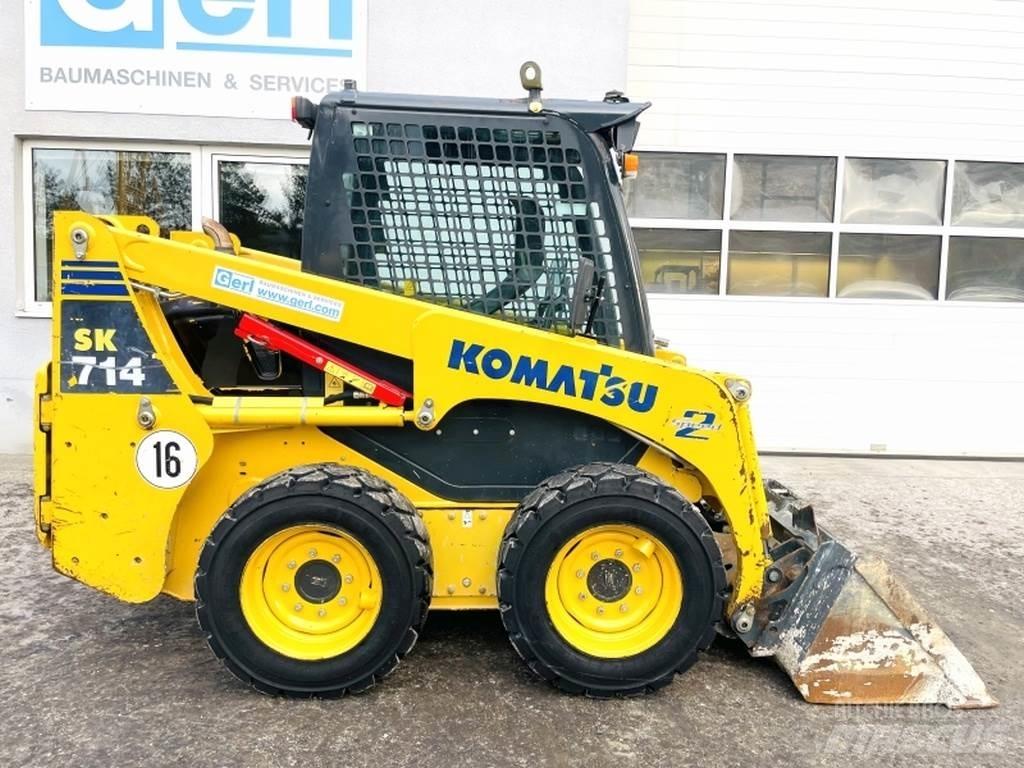 Komatsu SK714 Carregadoras de direcção deslizante