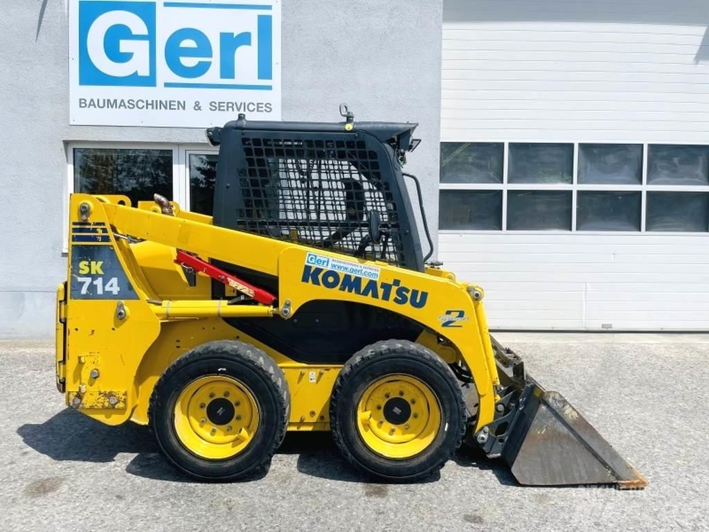 Komatsu SK714 Carregadoras de direcção deslizante