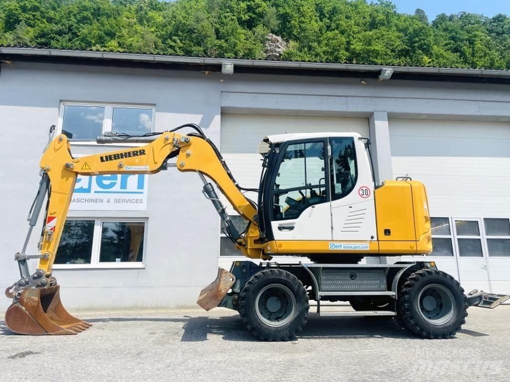 Liebherr A910 Compact Escavadoras de rodas