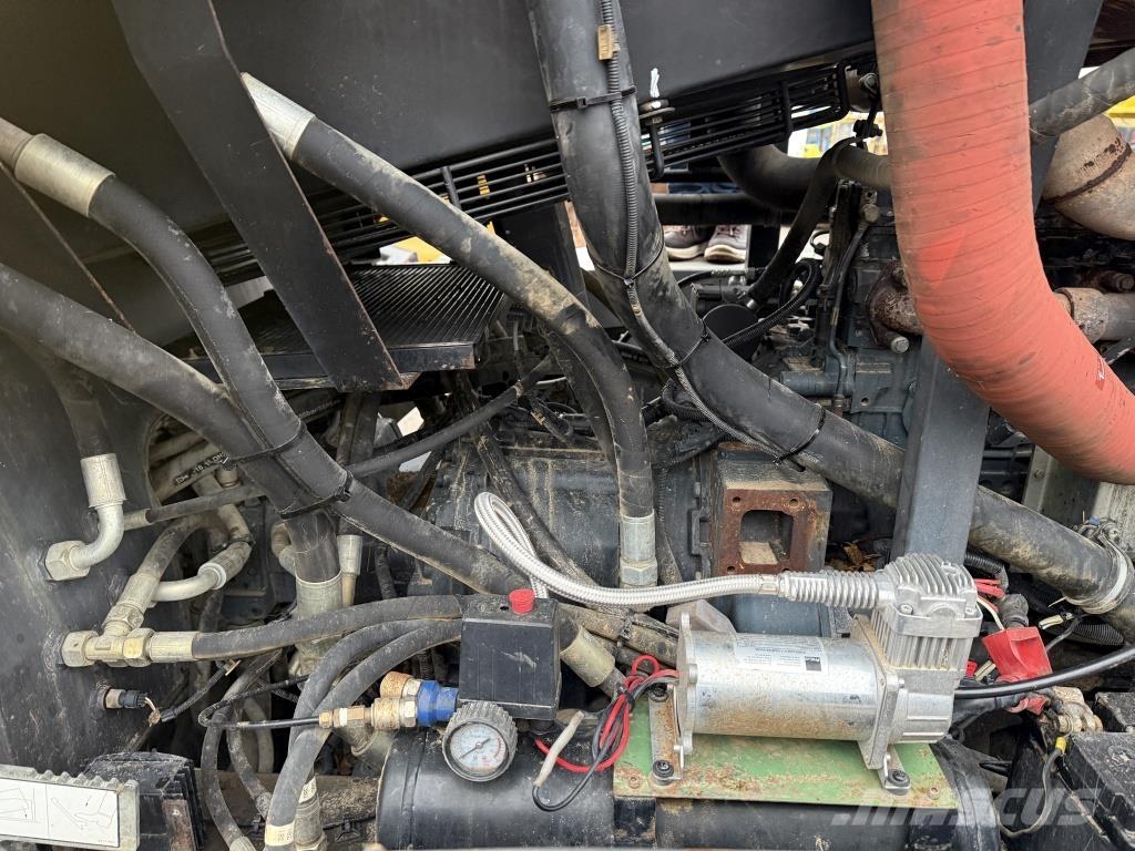 New Holland F 156.6 A Motoniveladoras